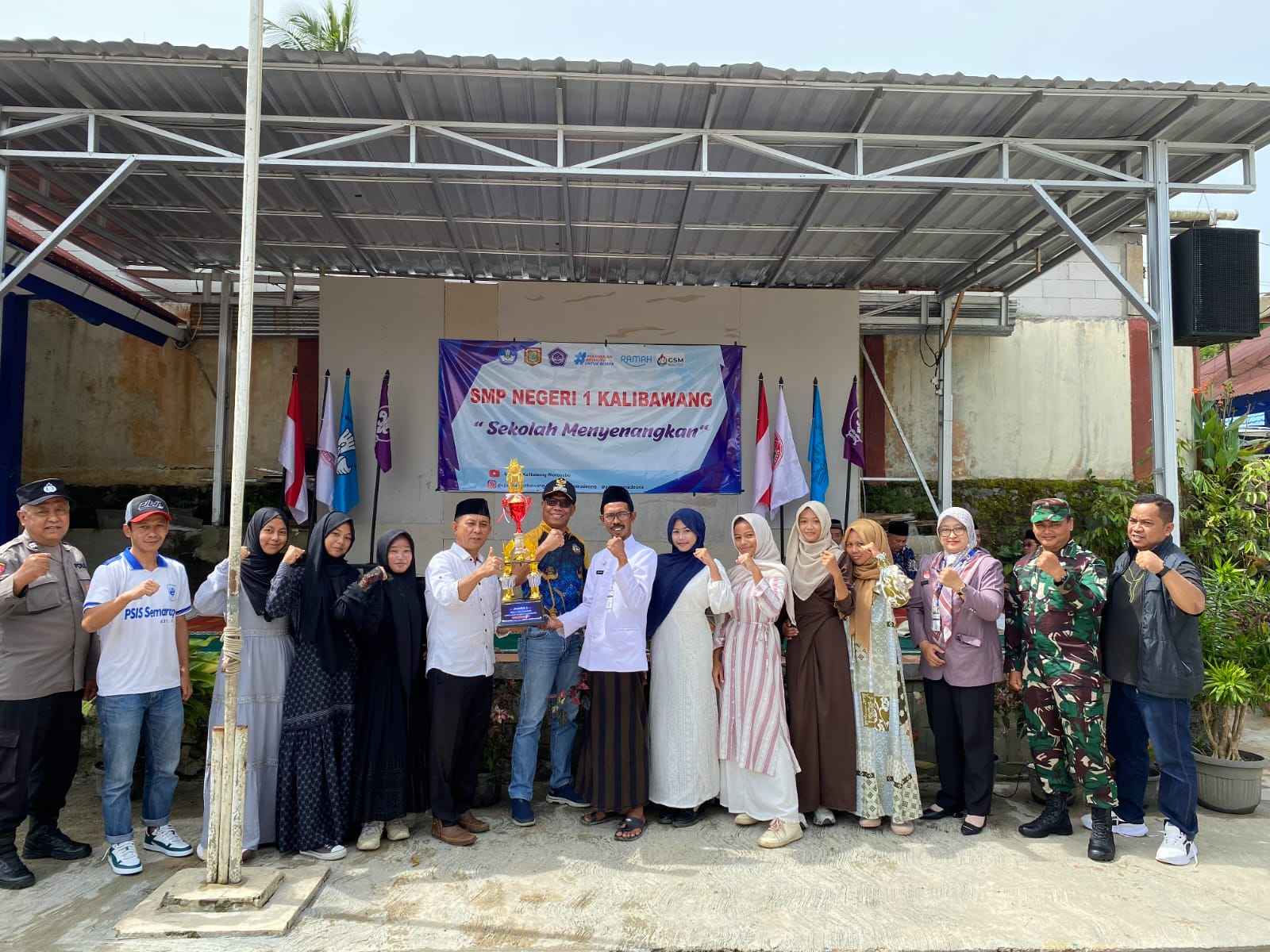 sinergi-forkopimcam-kalibawang-dari-bimbingan-rohani-hingga-apresiasi-juara-i-popda-di-smpn-1-kalibawang