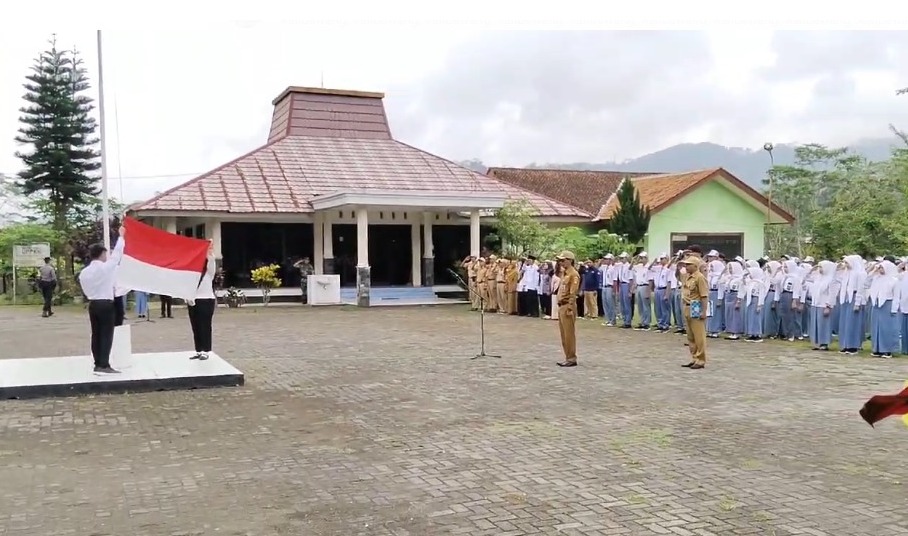 upacara-peringatan-hari-sumpah-pemuda-ke-96